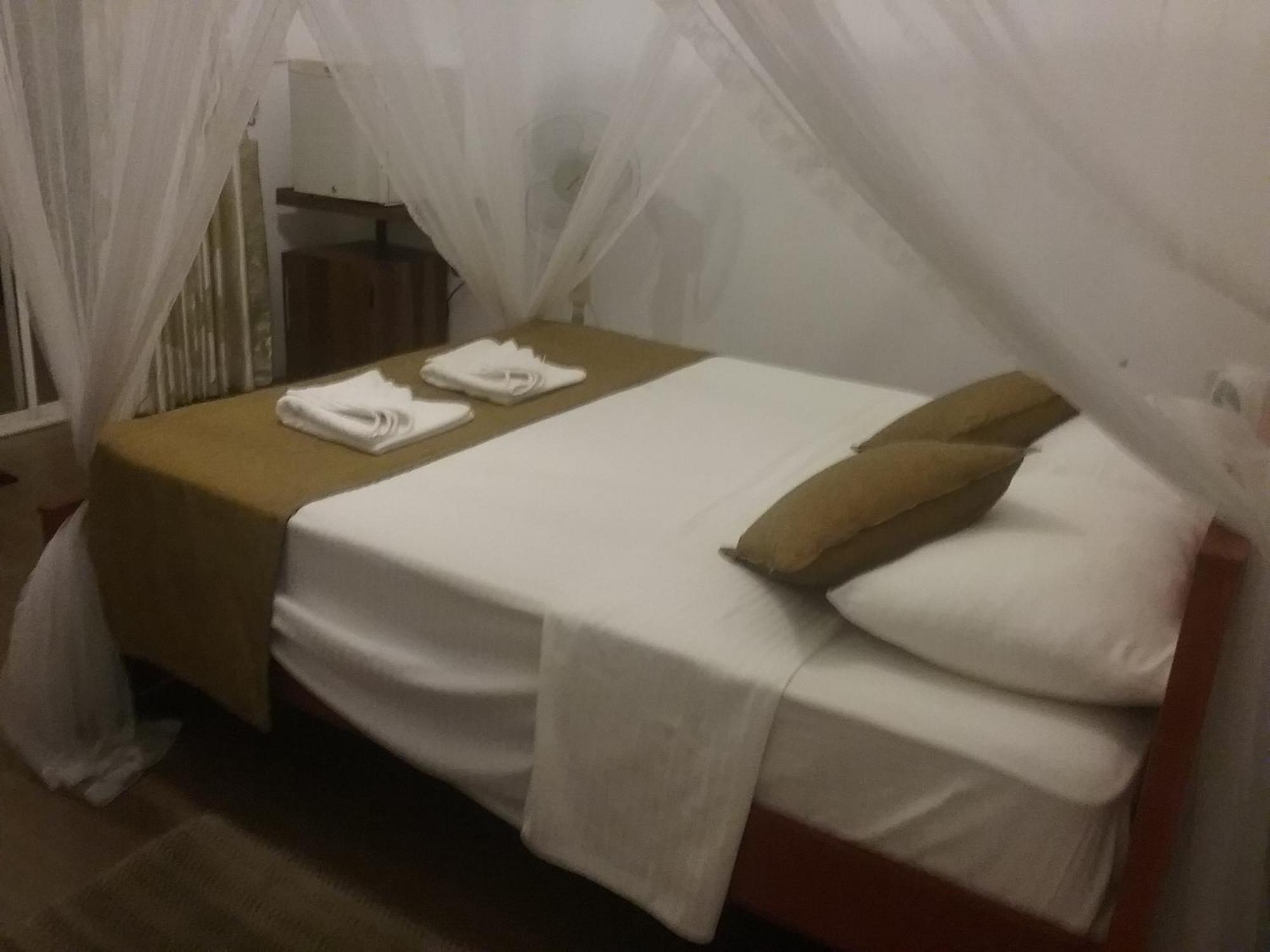 Bed and Breakfast Ella Floating View Экстерьер фото