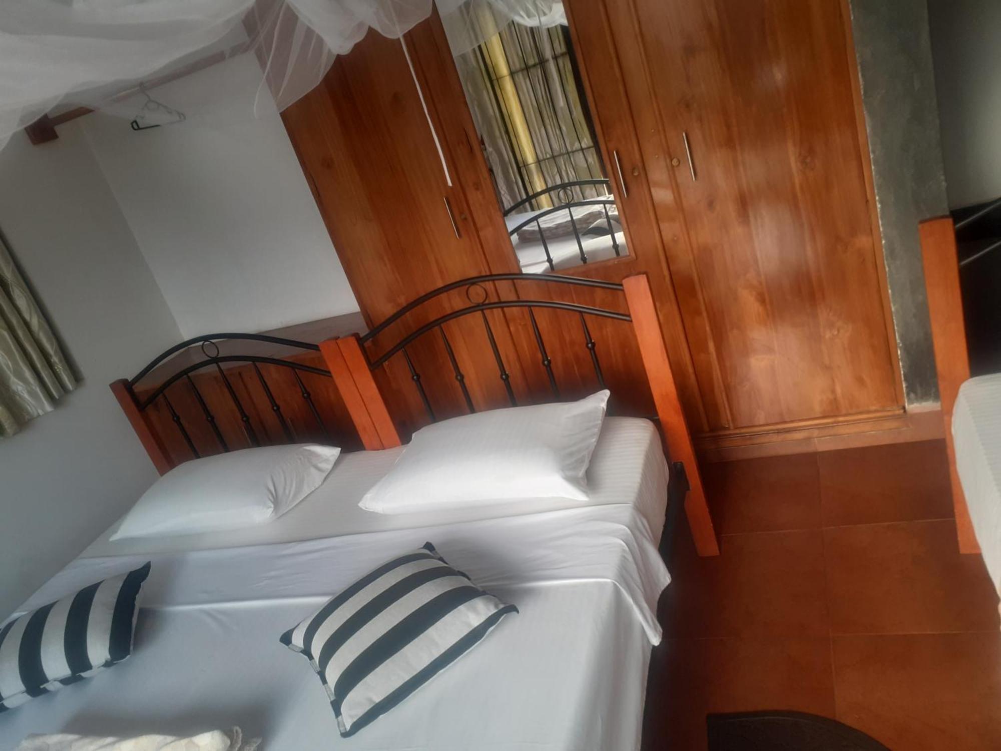 Bed and Breakfast Ella Floating View Экстерьер фото